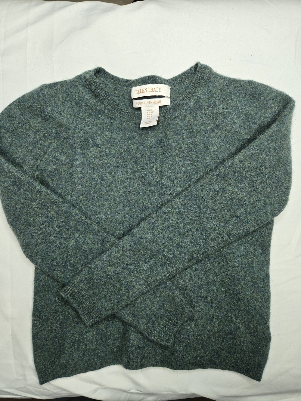 Ellen Tracy Forest Green Cashmere Crewneck Sweater